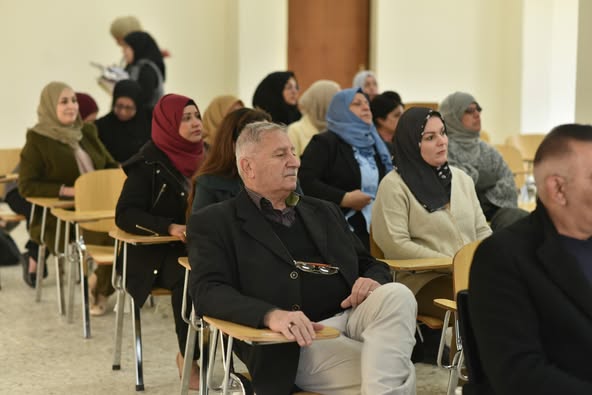 وحدة التعليم المستمر و شعبة الإعلام والاتصال الحكومي و بالتنسيق مع جهاز الامن الوطني يقيمون ورشة عمل عن التطرف3