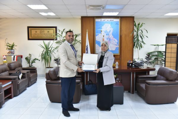ممثل مكتب مستشار رئيس الوزراء في ضيافة كلية العلوم للبنات4