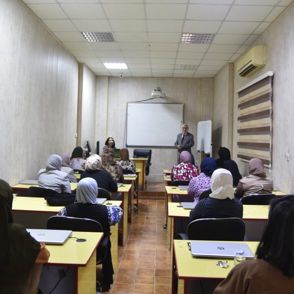 ورشة عمل تدريبية تقيمها وحدة مجلة بغداد للعلوم بالتعاون مع وحدة الشؤون العلمية3