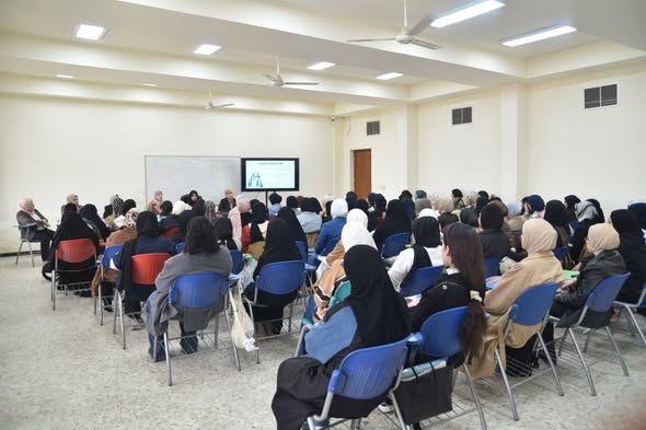 3قسم علوم الحياة ينظم ندوة تعريفية لطالبات المرحلة الأولى بالتعاون مع وحدة التأهيل والتوظيف