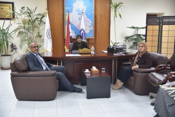 لجنة معيار أعضاء هيئة التدريس تزور كلية العلوم للبنات ضمن متطلبات الاعتماد المؤسسي1